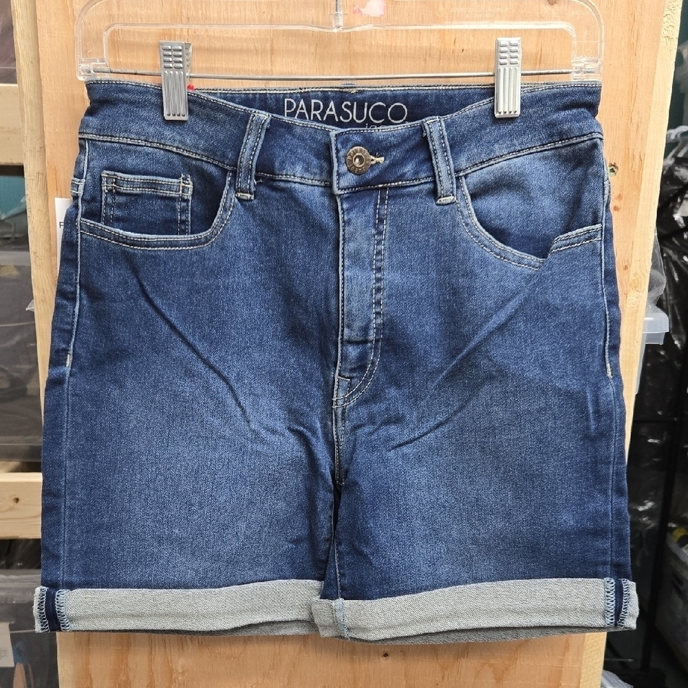 Parasuco Size 8 Medium Wash Mid Rise Classic Fit Denim Shorts